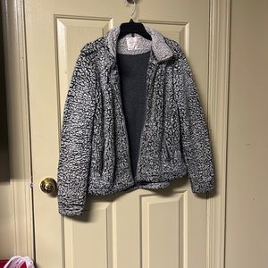 Altar’d State medium women’s fuzzy jacket